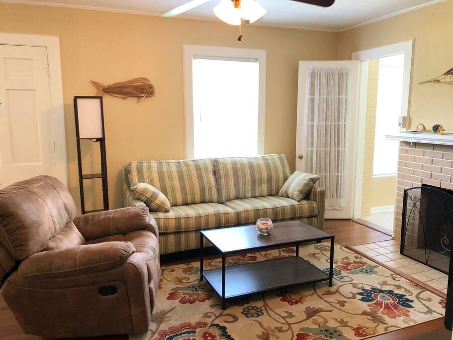 Another Living Room View - Calypso House- East Hill -9 Miles from the Beach! - Pensacola