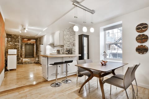 Ideal location in Downtown Montreal