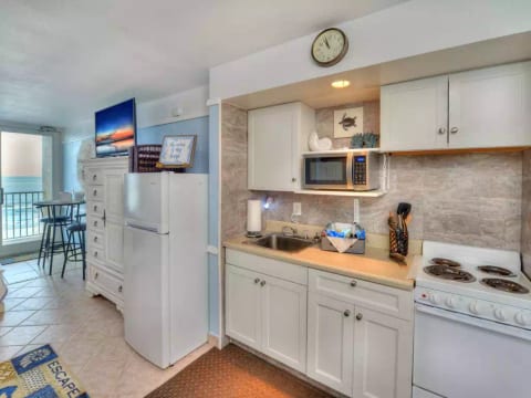 Kitchen area