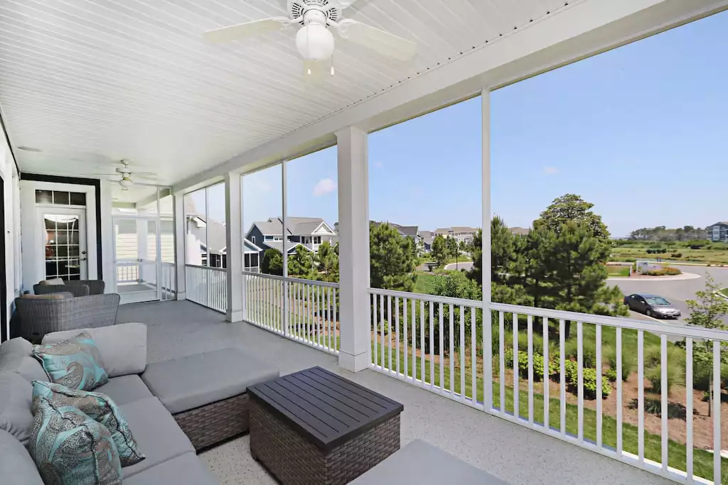 Upper Porch (Off Great Room) - Blue Magnolia - Selbyville