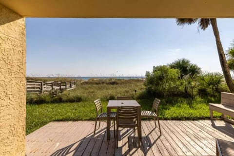 Porch 2 Beach in 60 Secs! Listen to waves all day!