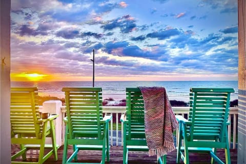 Crystal Beach - Beachfront Therapy Resort