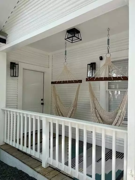 Stunning downtown Lavaca home by Convention Center