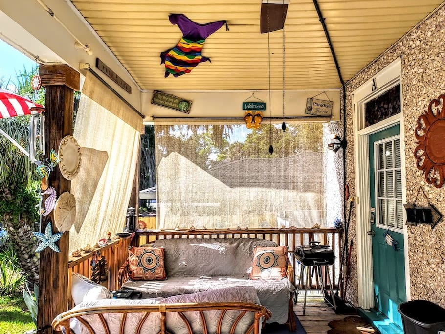 Beautiful front porch. Lots of sitting area & ceiling fans.