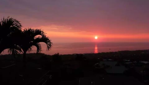 Just another gorgeous Kona sunset!