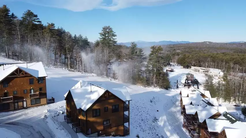 SKI IN / OUT @ Pleasant Mountain in Bridgton ME!