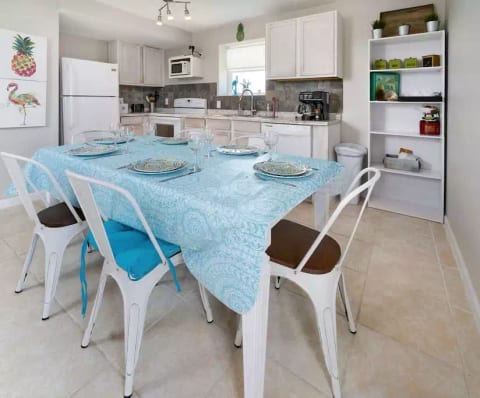Main floor full kitchen and dining area.