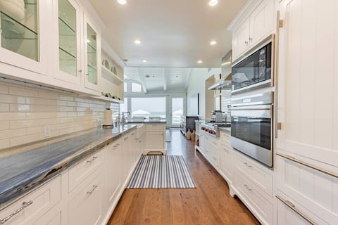 La Jolla Shores Beachfront Luxury Villa