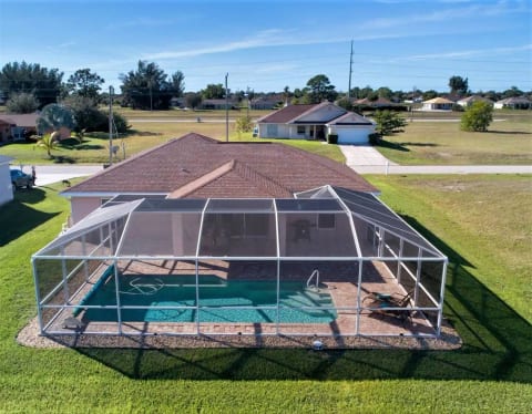 Villa M&M 3/2 | heated salt water pool