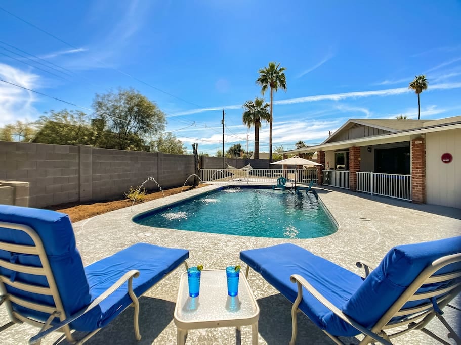 Oasis relaxant ! 5 chambres, 3 salles de bain avec piscine - Tempe