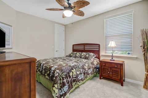 Cheerfull Villa home in South Naples