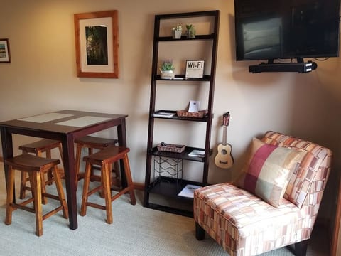 Book our Lake Chelan View in Downtown near Beach!