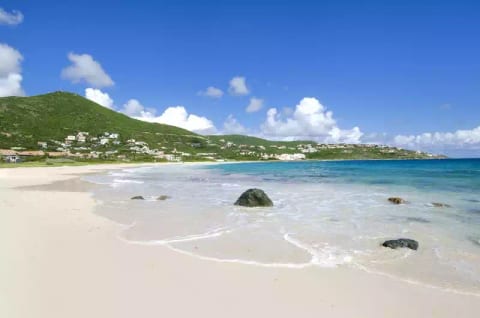 Allamanda - Beach Front Guana Bay