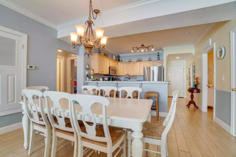 Tropic Winds 602 (3BR)