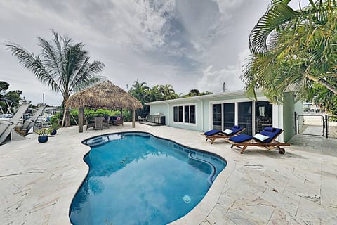 Tropical Oasis! Private Pool, Dock, Tiki Hut & BBQ