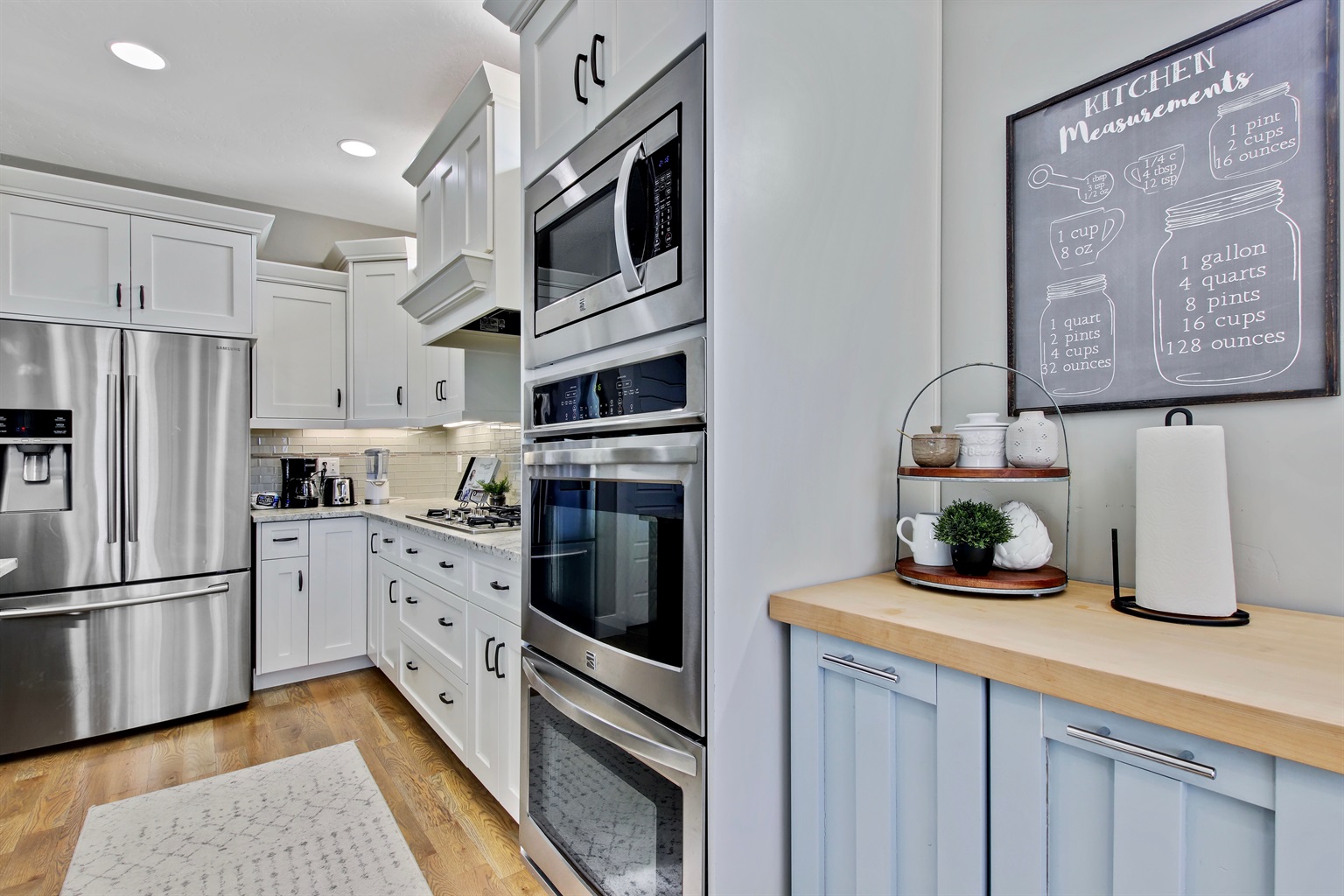 large-modern-6-bedroom-farmhouse-with-custom-theater-in-meridian/