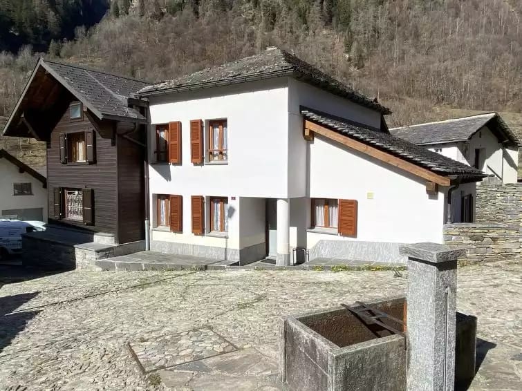 Della Posta Cervo Giardino - Rossa