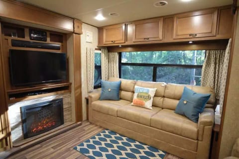 Built in Queen Air Mattress with Electric Pump