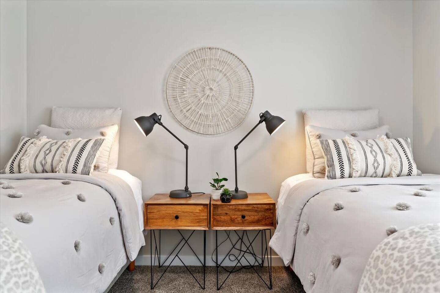 new-model-like-home-in-meridian-with-3-bedrooms/