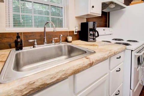 ⫷CVD19 Deep CLEAN⫷Tiny Magnolia Retreat⫷⫸Near TTU⫸