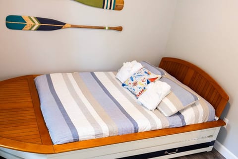Kids Boat Room