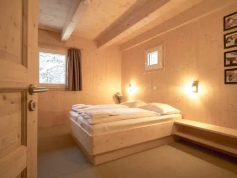 #49 mit IR-Sauna & Sprudelwanne Innen