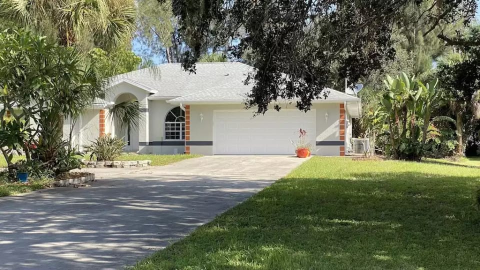 Front of the house tucked away in Florida greens