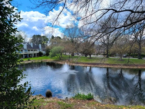 Dew Be Salty- Lux Pond View beach condo w/ Pool