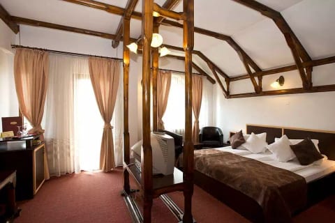 Elegant twin room @ Ambient B&B