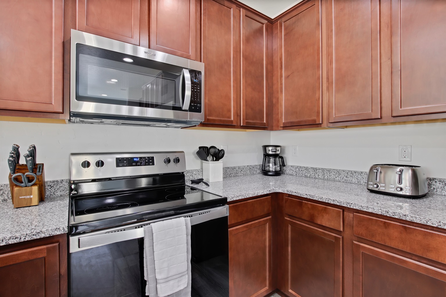 charming-centrally-located-treasure-valley-custom-home-cwi/