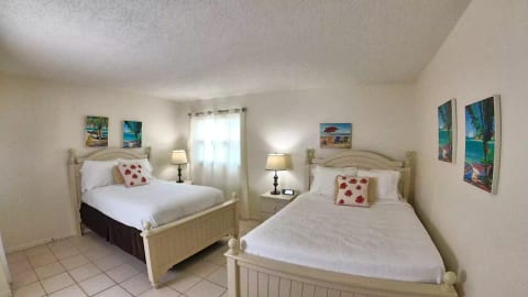 Sea Club Condo #402