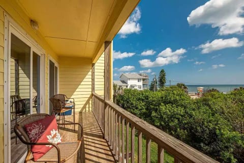 2BR/1BA Beachfront Condo in New Smyrna Beach, FL