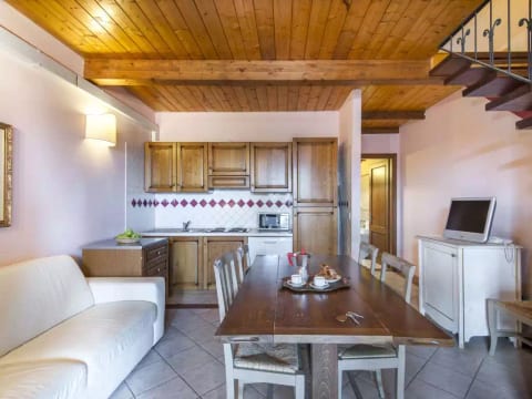 Le Capanne III