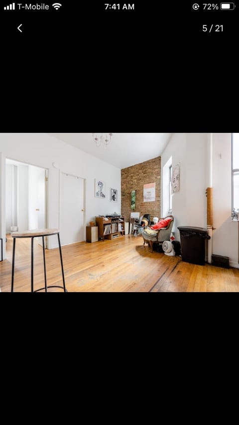 Sunny NYC east village 2bed apartment