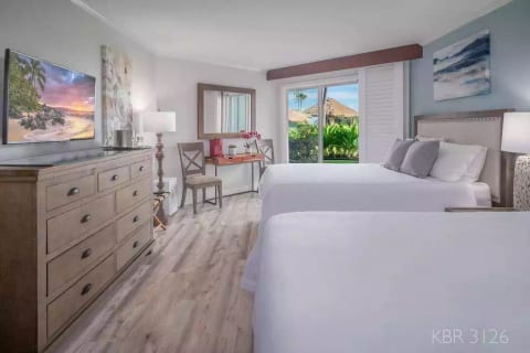 MODERN | 2 QUEENS | OCEAN/POOL VIEWS | KBR 3126
