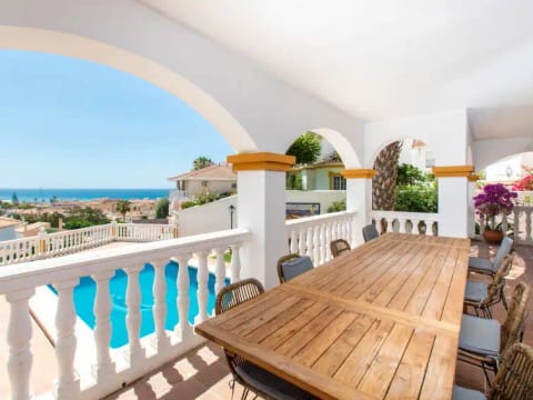 Fragata House