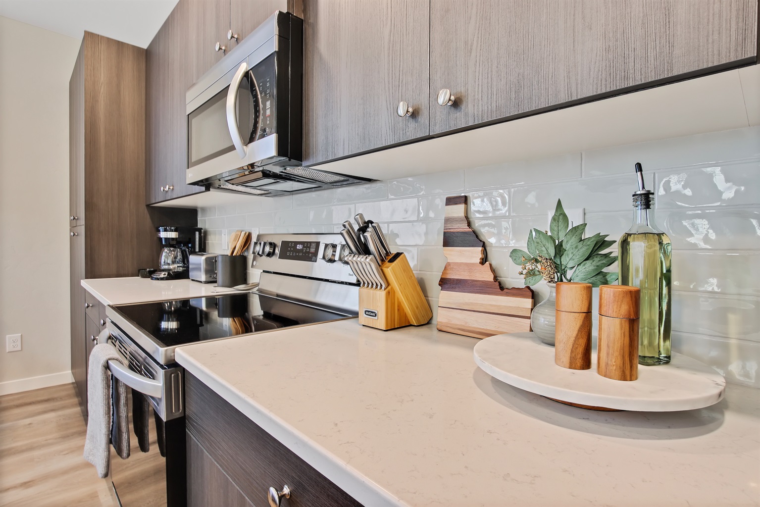 or-hounslow-way-or-trendy-3-bedroom-townhome-or-nampa-or/