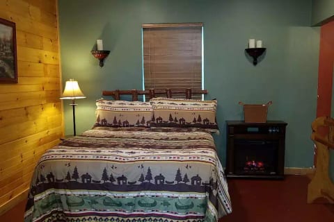 Astonishing Smoky Mts views
Across park entrance!