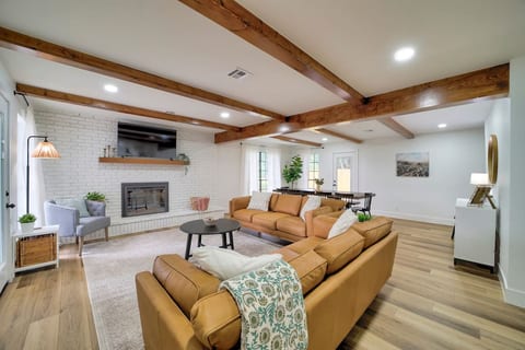 NEW! Cottonwood on Country Club- Freshly Updated!