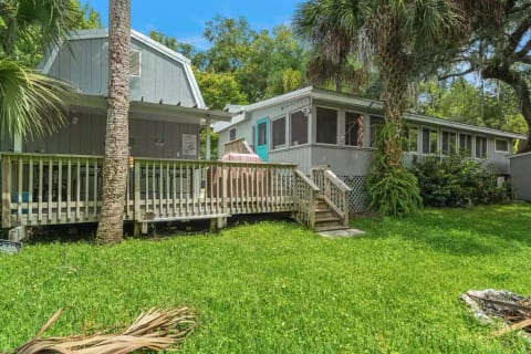 Let’s Live Now Canal Cottage