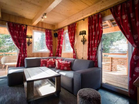 # 8 mit IR-Sauna&Sprudelwanne