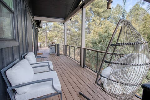 Luxury home | Large Deck + Kid Friendly
