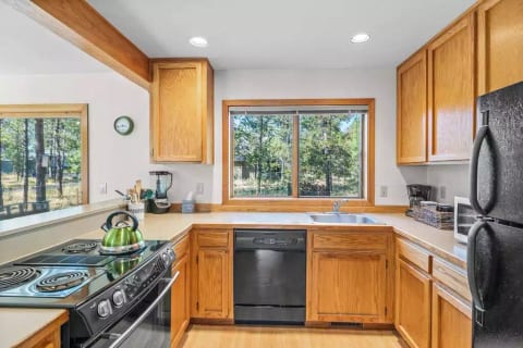 Sunriver Sunshine Lodge