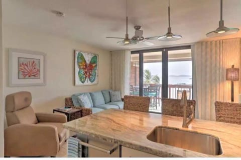 RENOVATED BEACHFRONT PENTHOUSE AT SAPPHIRE BEACH