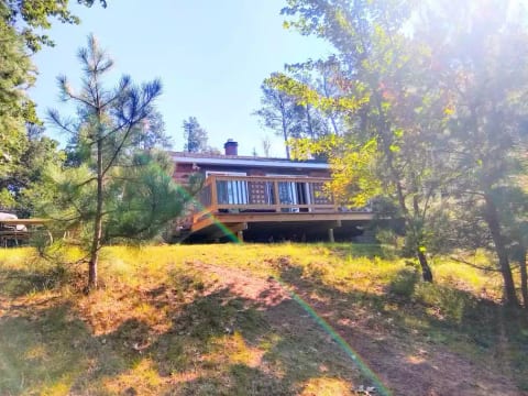 Long Lake Escape- Private lakefront cabin