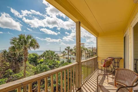2BR/1BA Beachfront Condo in New Smyrna Beach, FL