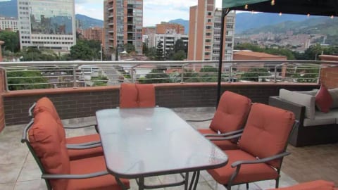 7 Bedroom Combo Both Penthouses Roof Deck