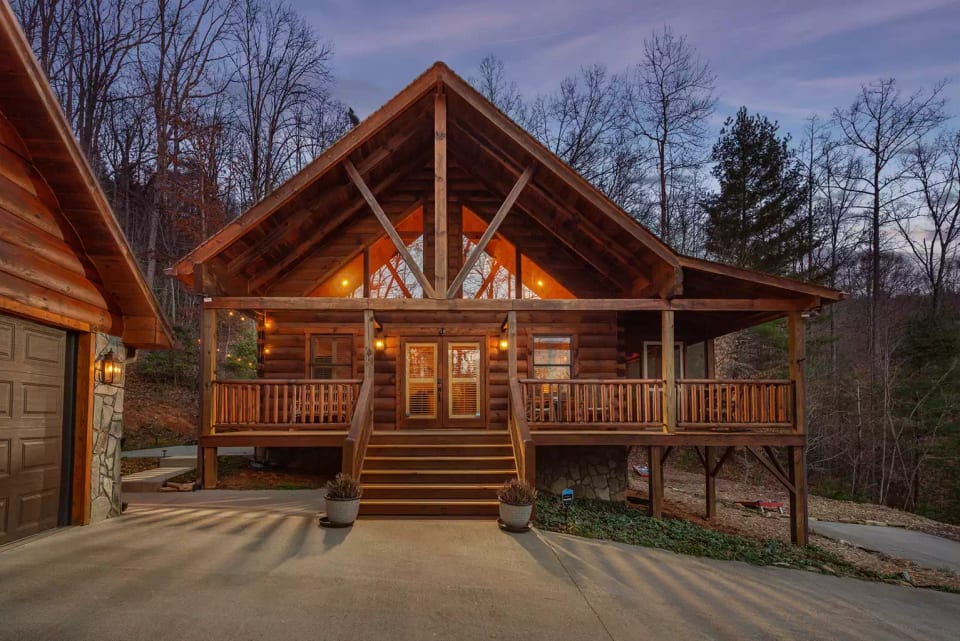 Front view of cabin in Winter