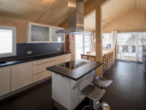 #26 mit IR-Sauna und Sprudelbad innen