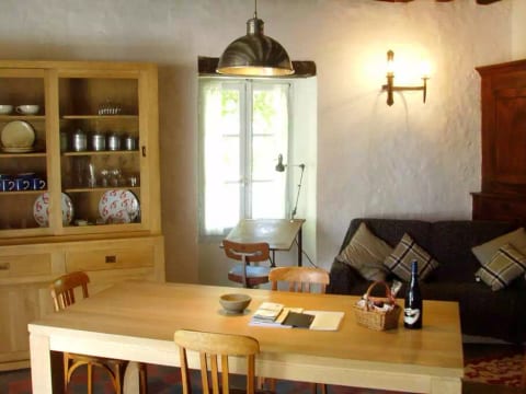 Loire Riverside Cottage near Saumur